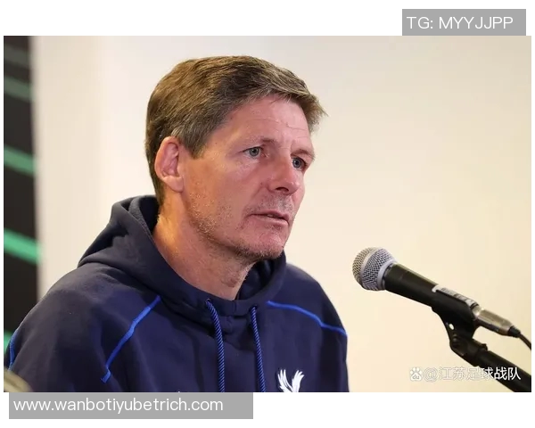 默森分析格拉斯纳战术风格认为三中卫体系不适合曼联发展