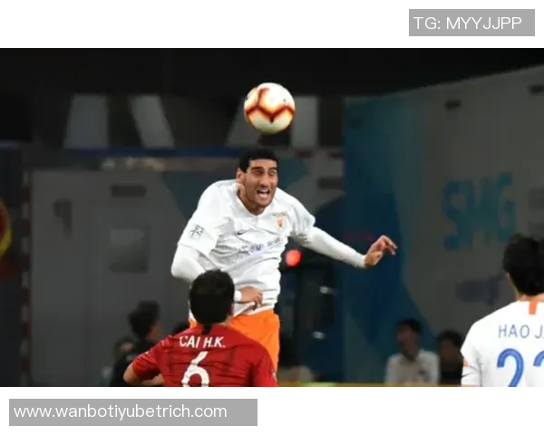 维卡里奥承认失误导致第二个丢球本想大脚解围却踢疵了