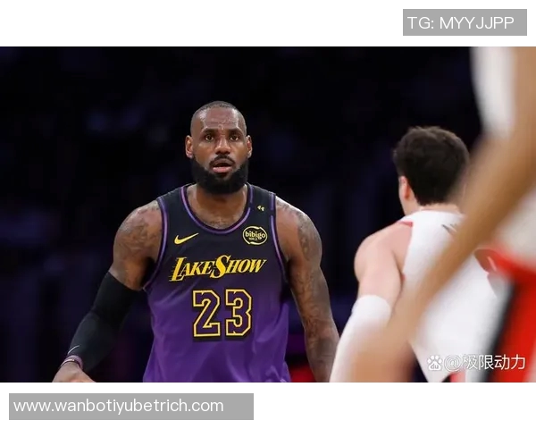 浓眉半场状态低迷未得分仅靠6篮板2助攻支撑球队表现 浓眉半场状态低迷未得分仅靠6篮板2助攻支撑球队表现